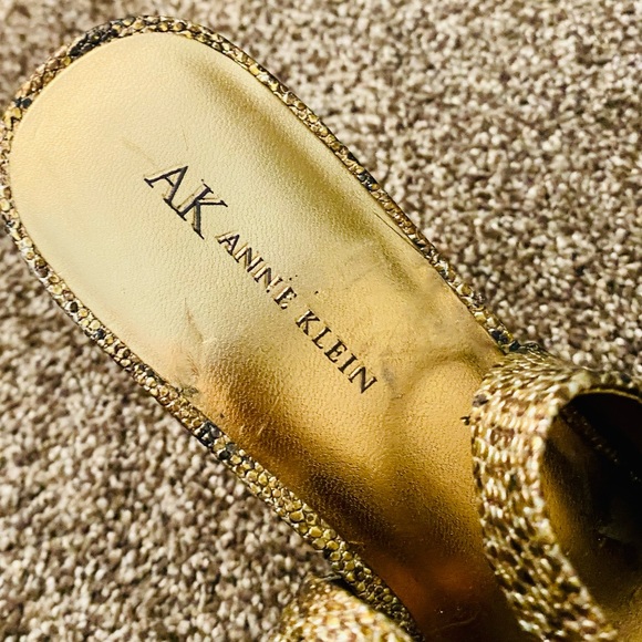 NEW! Anne Klein Fortuna Bronze Snake Print Platform Wedge Sandals - Picture 16 of 16